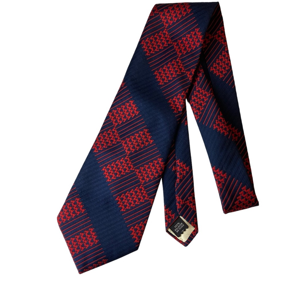 Vintage Macrae red blue big plaid wide tie polyester